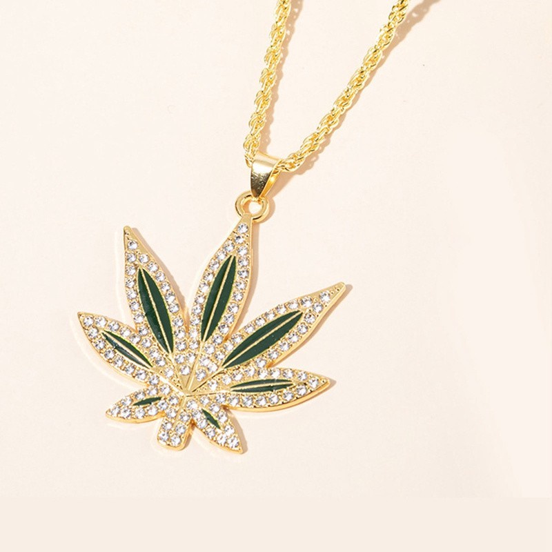 Unique Man Maple Leafs Gold Punk Pendant Long Chain Plated Necklace Popular