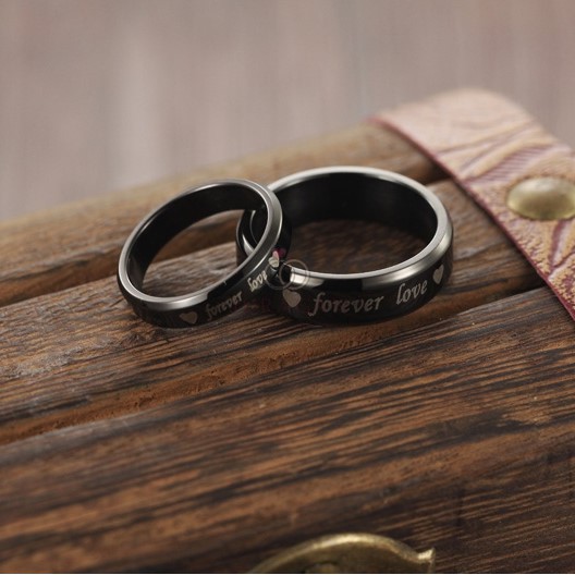 AILOVIU Cincin Couple Ukir Nama R38 Black Love Titanium Tunangan Kawin High Quality + BONUS Gelang Couple