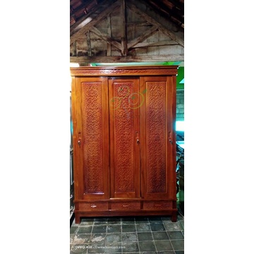 LEMARI PINTU 3 KAYU JATI BESAR