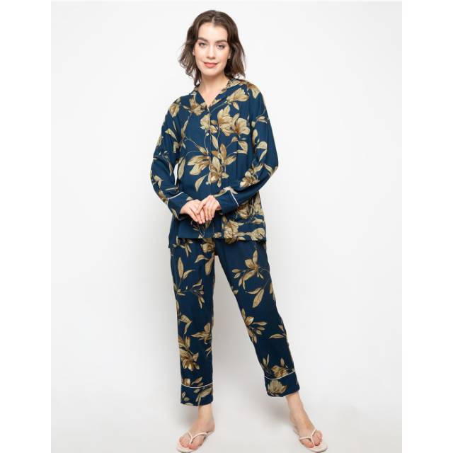 Piyama St.Yves lengan panjang motif bunga