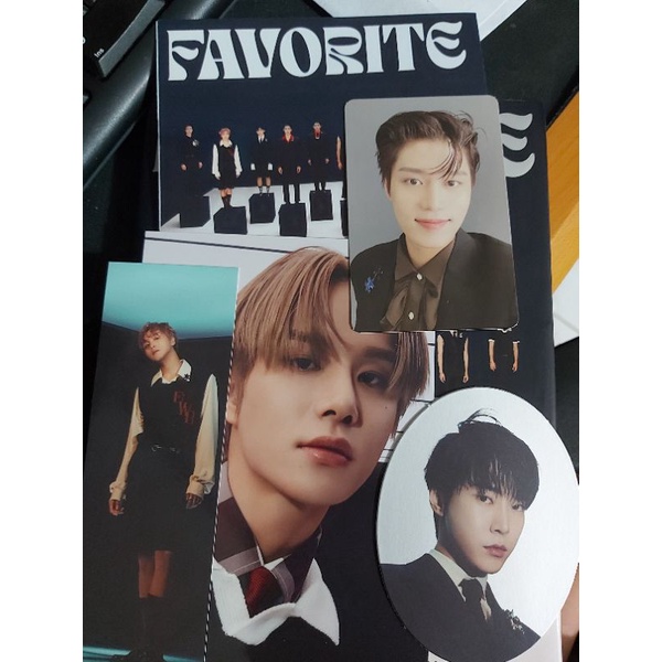 Unsealed NCT 127 Favorite Classic Ver PC Taeil Pendant Doyoung Bookmark Haechan Postcard Jungwoo