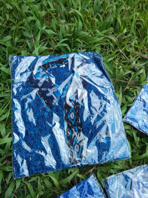Kemejabatikpria/batikpria/batikcowok/bajubatik/pakaianbatik/batikpekalongan/batik Oval Litle