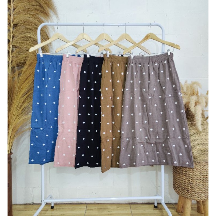 Rok Rajut Motif Premium