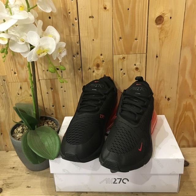 Nike Air Max 270 Premium