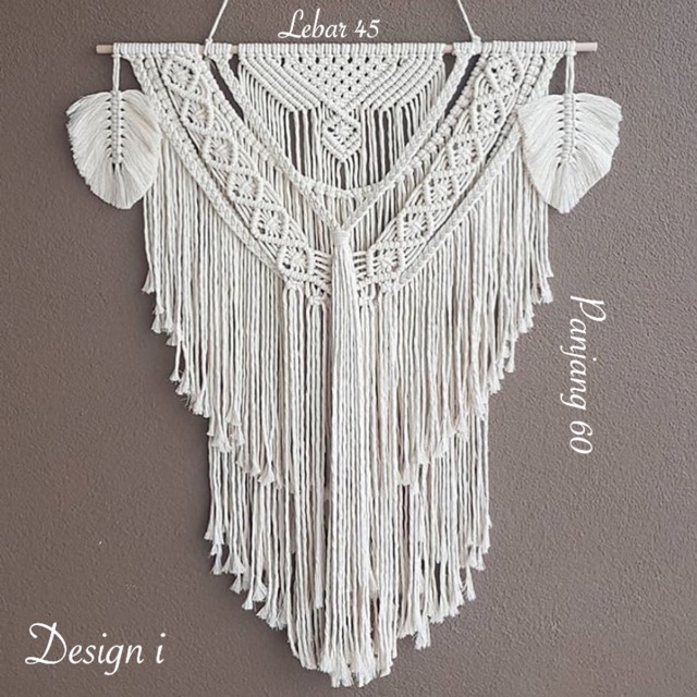 Macrame wall hanging bohomian look