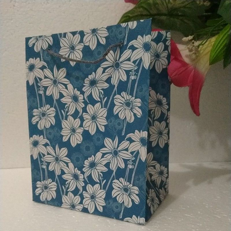 

Paperbag/tas kertas R5(18x22)