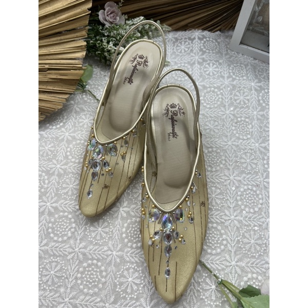 Rafaizoutfit sepatu wanita Laura gold tinggi 5cm tahu