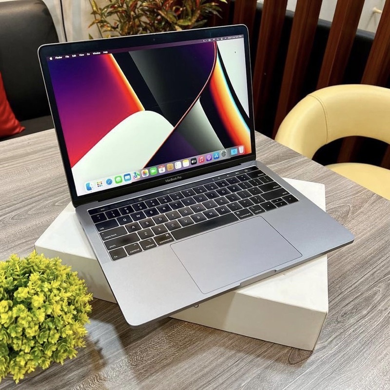 Macbook Pro M1 2020 Touchbar Ram 8Gb Ssd 256Gb Second Ori