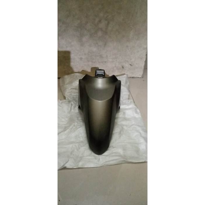 Spakbor depan new vario 150  hitam doff