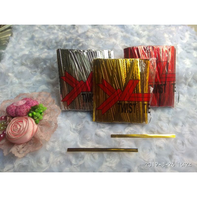 

Kawat Twist Potong / Kawat Souvenir / Kawat Lilit