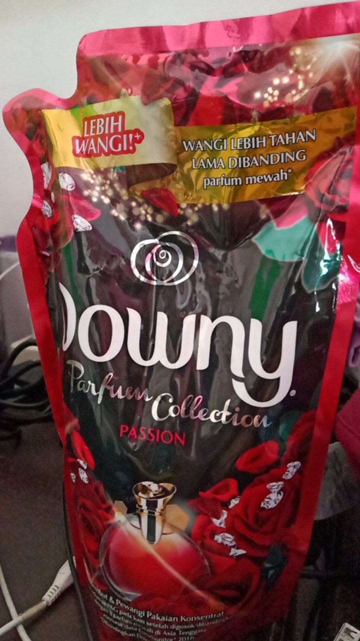 Downy Refill Pengharum Pakaian All Varian