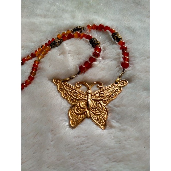 kalung ethnic kupu
