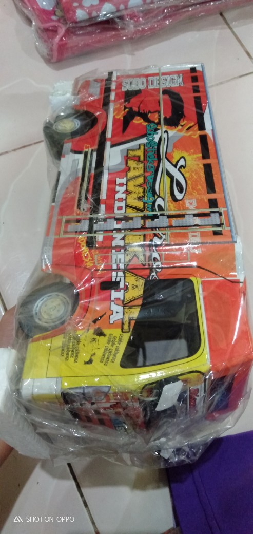  Miniatur  truk  giga livery tawakal Shopee Indonesia