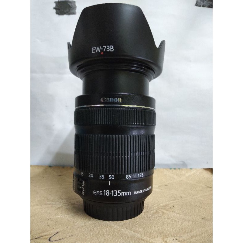 lensa Canon 18-135 mm STM