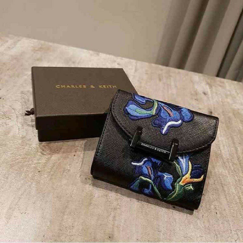 Dompet CK strap pearl flower Dompet charles and keith bunga bordir van gogh Ck snap