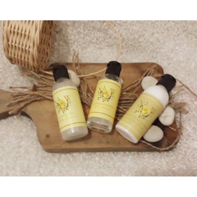 Souvenir pernikahan unik souvenir pernikahan murah souvenir siraman botol isi sabun botol handbody