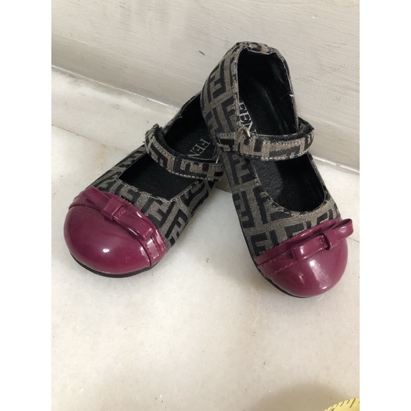 Sepatu flat anak Preloved Fendi