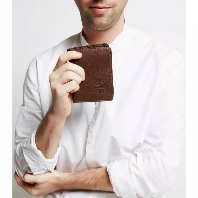 SOPHIE MARTIN PARIS - DOMPET LIPAT PRIA LIEGE