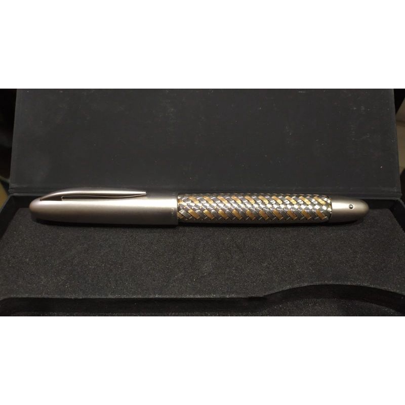 

Porsche Design - Fountain Pen Bicolor Medium