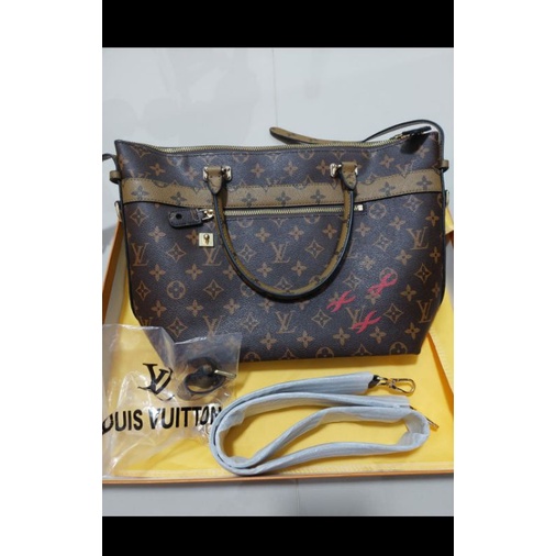 LV GOMEZ (preloved)