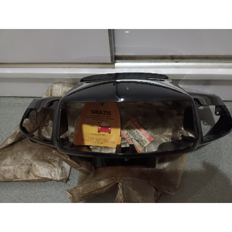 Cover Batok Lampu Depan Suzuki Satria Kotak 2tak 120 R asli suzuki