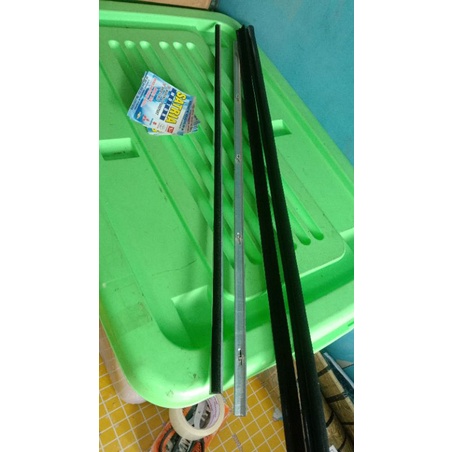 pelipit pintu depan Hijet 1000 s75 water strip pelipit kaca pintu depan hijet