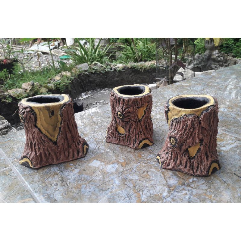 POT Relief motif Kayu