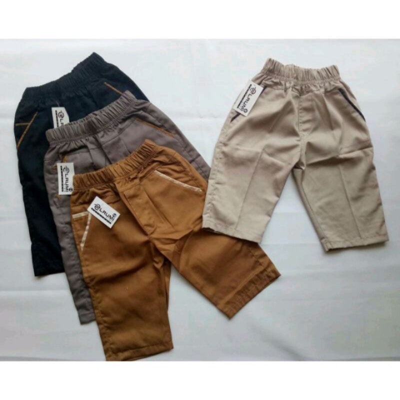 CELANA CHINO ANAK / CELANA CHINO PENDEK /USIA 1-13 TAHUN