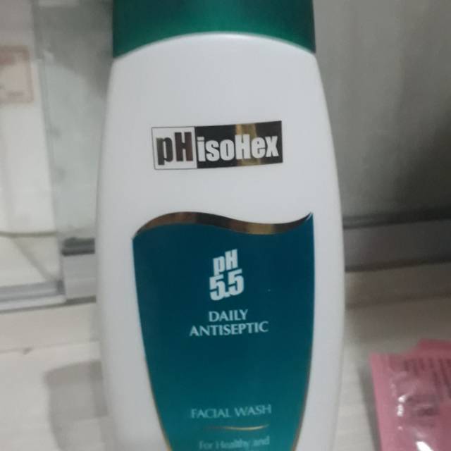 Phisohex facial wash isi 110 ml