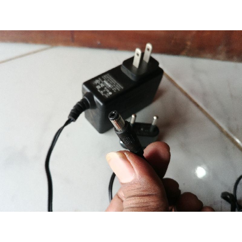 Adaptor 12V 2A 24Watt NOS