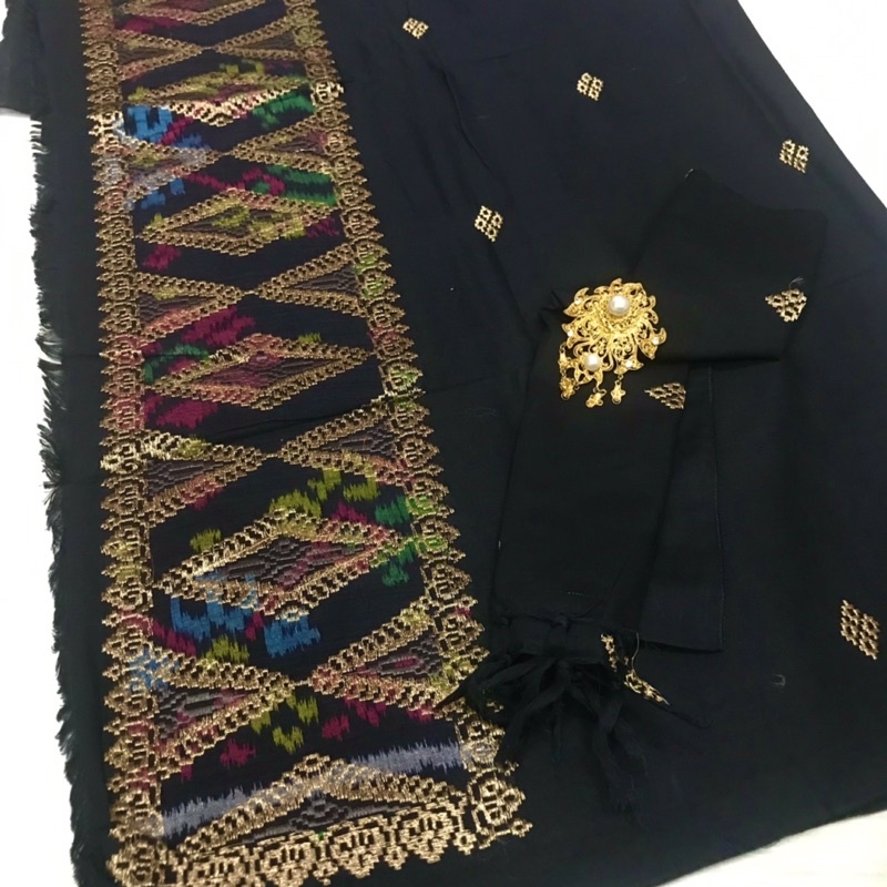 kamen katun tumpal endek bordir