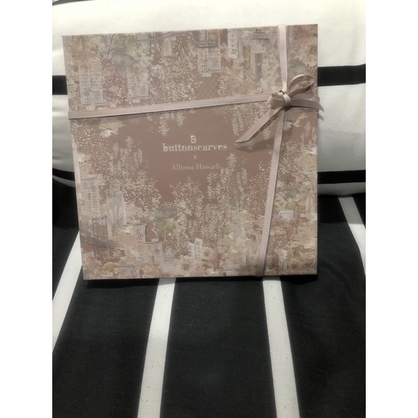 tribeca XL square buttonscarves new York 3 series