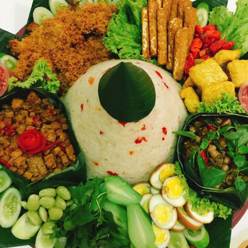 

tumpeng nasi liwet /nasi uduk/nasi kuning paket nasi liwet nasi liwet sunda