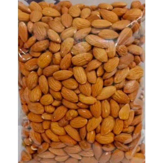 

Almond 1 kg mentah