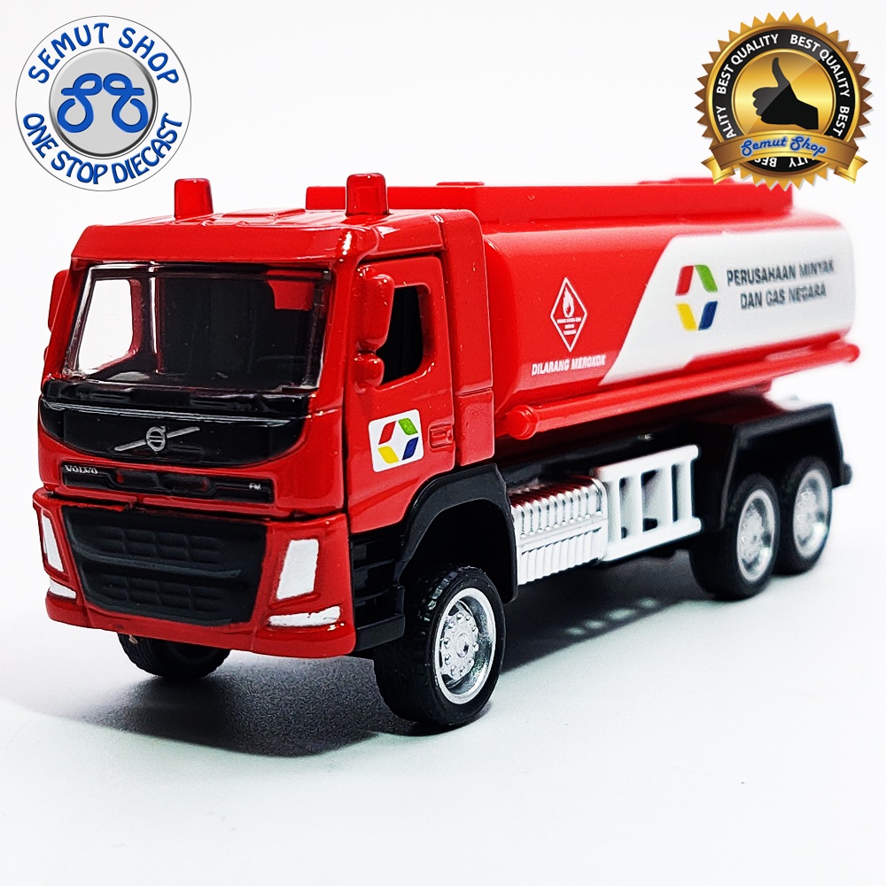 Apolo MSZ Volvo FM Indonesian Fuel Truck Miniatur Truk Pertamina