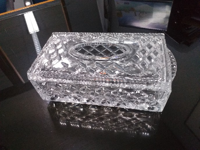 Tempat Tissu Kristal