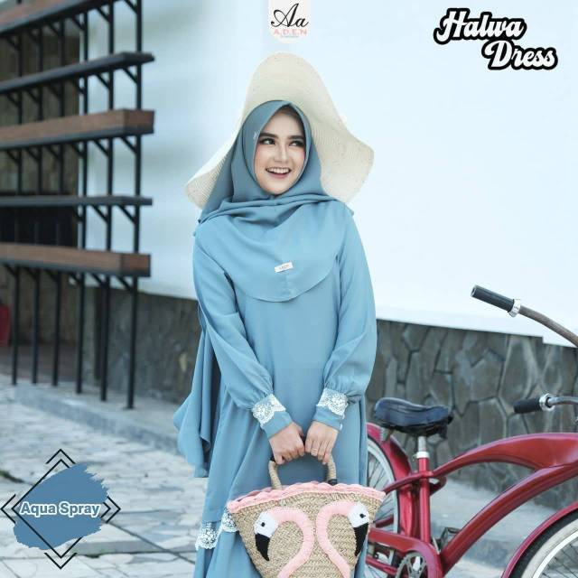 Halwa dress aqua spray