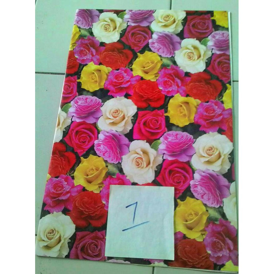

Kertas Kado / Bungkus Kado Motif Bunga Rose
