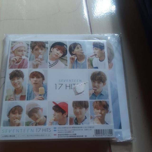 Seventeen 17 Hits (first Chinese album)