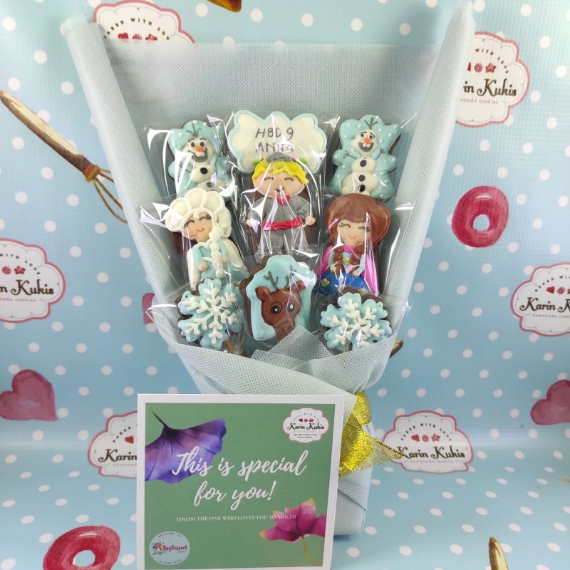 

HAND BUKET KUKIS ULTAH TEMA FROZ