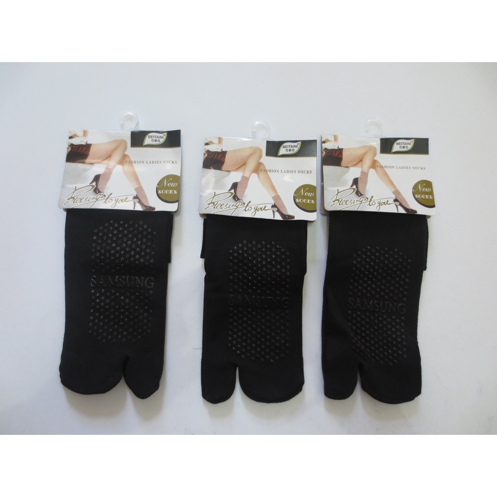 Kaos Kaki Jempol Korea Anti Licin / Jempol Samsung Muslimah Anti Slip Warna Hitam Cream