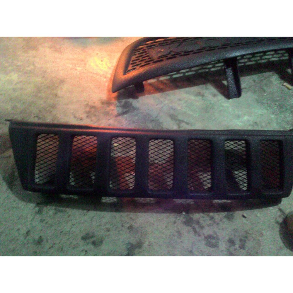 Grill Nissan Xtrail t31model Hummer