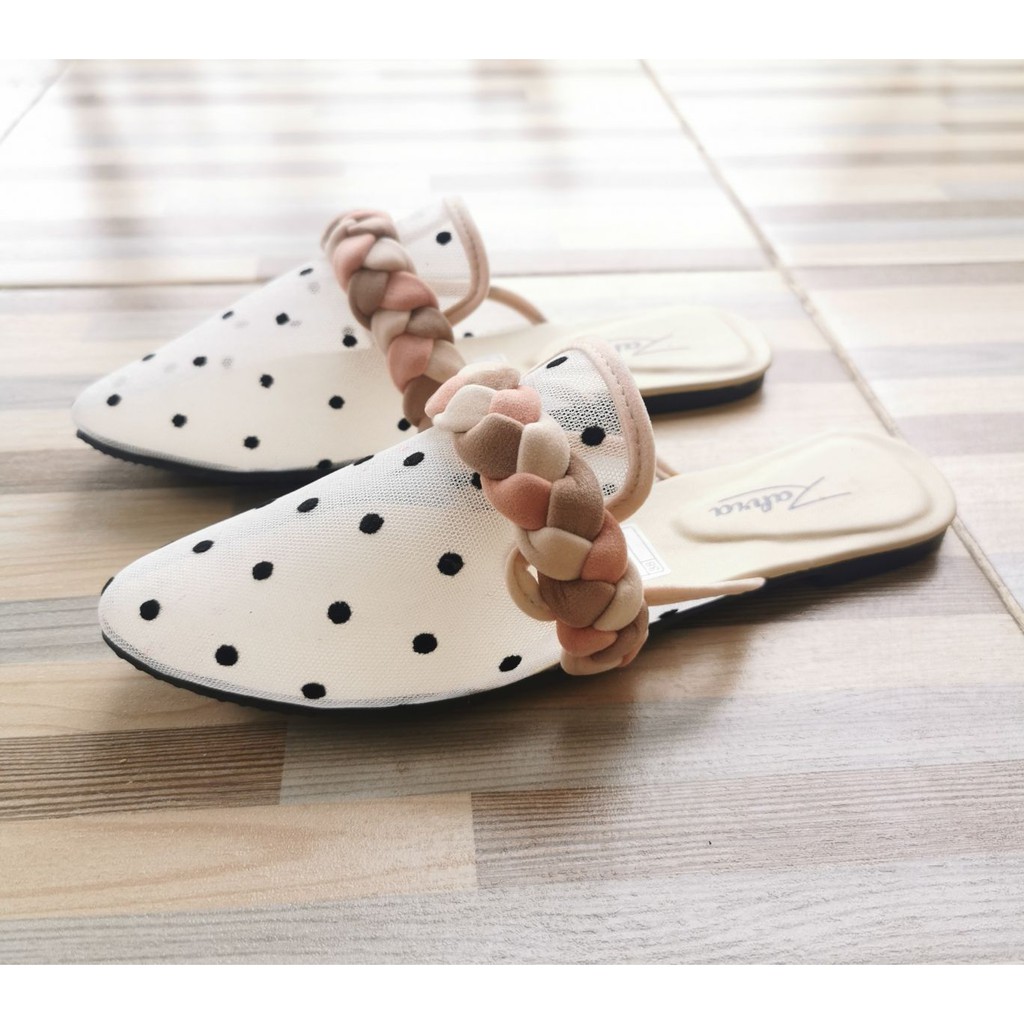 Arlaine- Fiona selop wanita / sandal slop wanita / sandal brukat / sandal slop brukat / sandal kepang / flatshoes polkadot