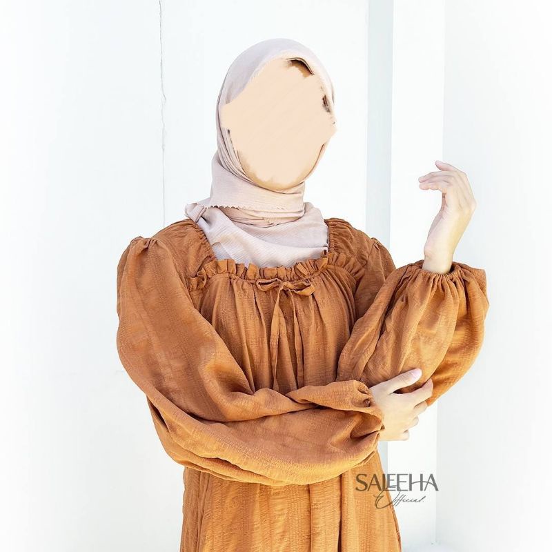 DARLA DRESS SALEEHA