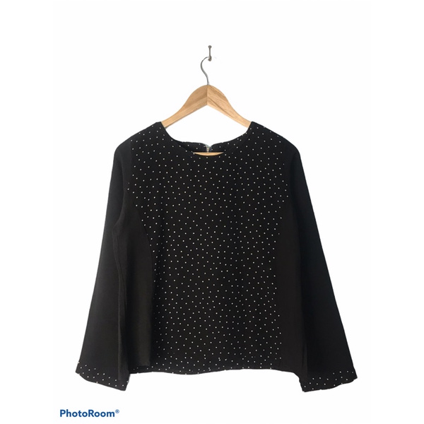 Atasan Blouse Hitam Polkadot