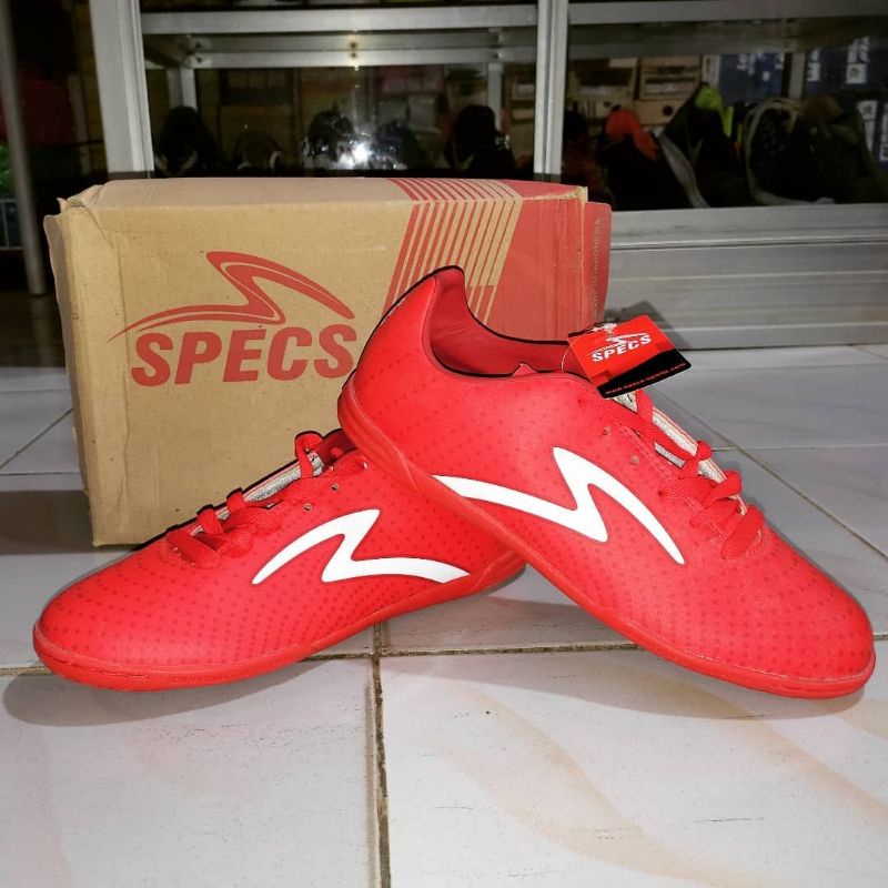 SEPATU SPECS FUTSAL BARRICADA GUARDIAN in emperor red/white