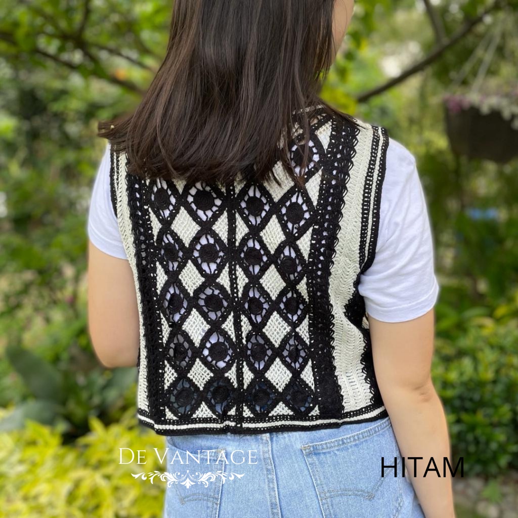 Vest Rajut / Rompi Lace Motif Kotak / Korean Knit Vest