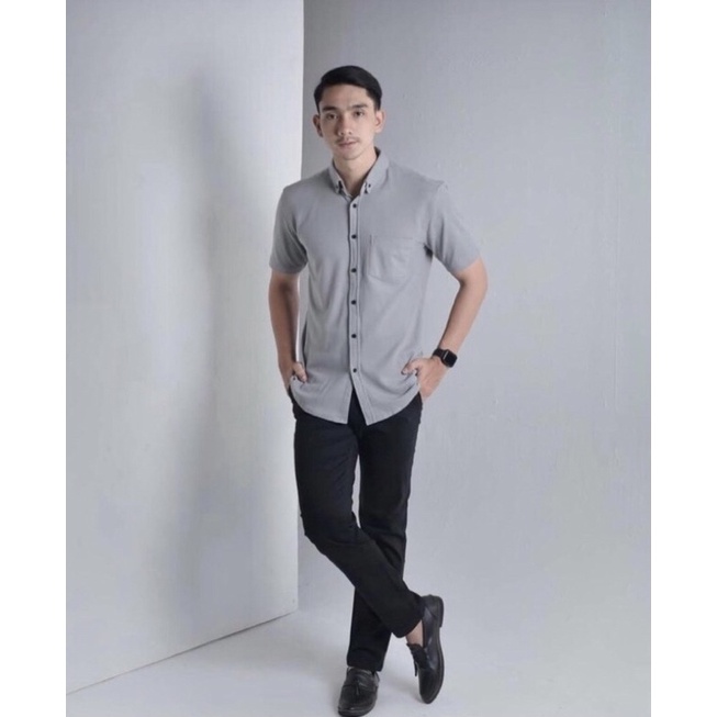 Kemeja Pria Polos Warna Abu Silver Slimfit Lengan Pendek Kemeja Polos Kemeja Keren Kemeja Nikah Keme