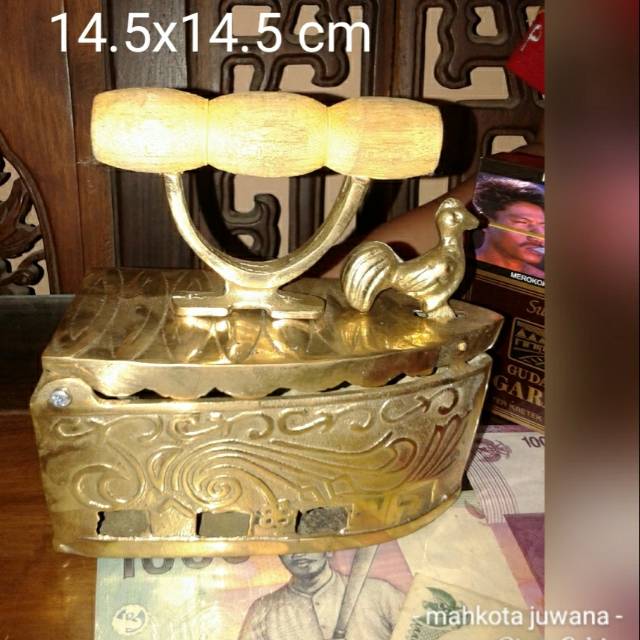 Miniatur.setrika mini antik bagus untuk hiasan