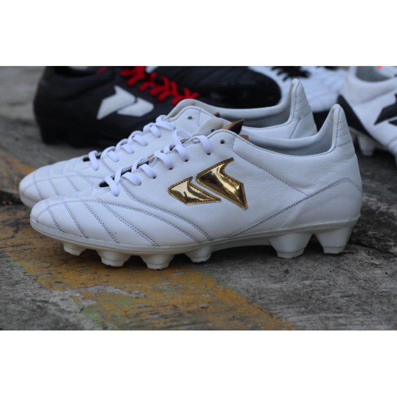 Sepatu Bola Passport Male RED (LEATHER) BUKAN SEVSPO & VOLOSH